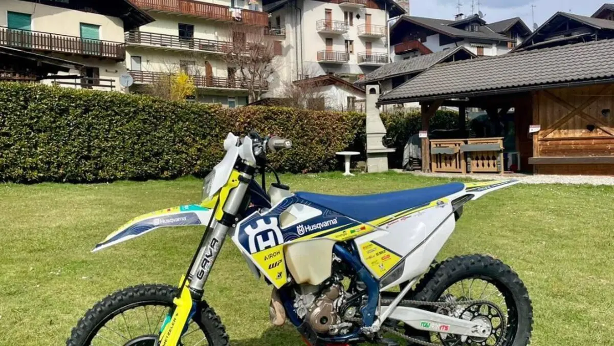 Husqvarna FE 350 (2023)  (2)