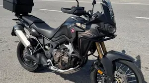 Honda Africa Twin CRF 1000L DCT Desert Track (2019 - 20)  (2)