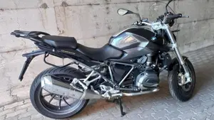 Bmw R 1200 R (2017 - 18)  (2)