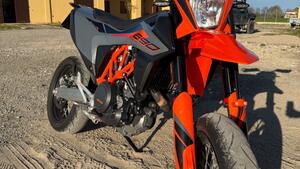 KTM 690 SMC R (2021 - 22) 
