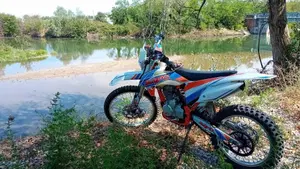 KTM 250 SX (2023) 