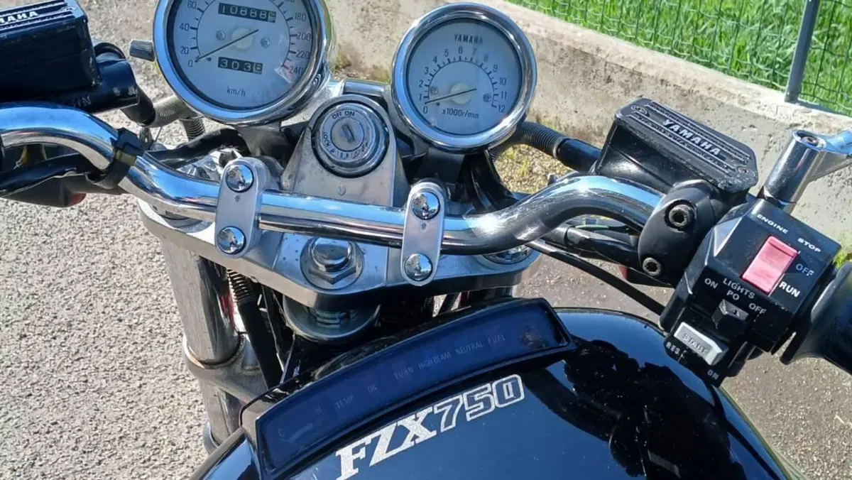Yamaha   (4)