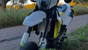 Husqvarna 701 Supermoto (2017 - 19) 