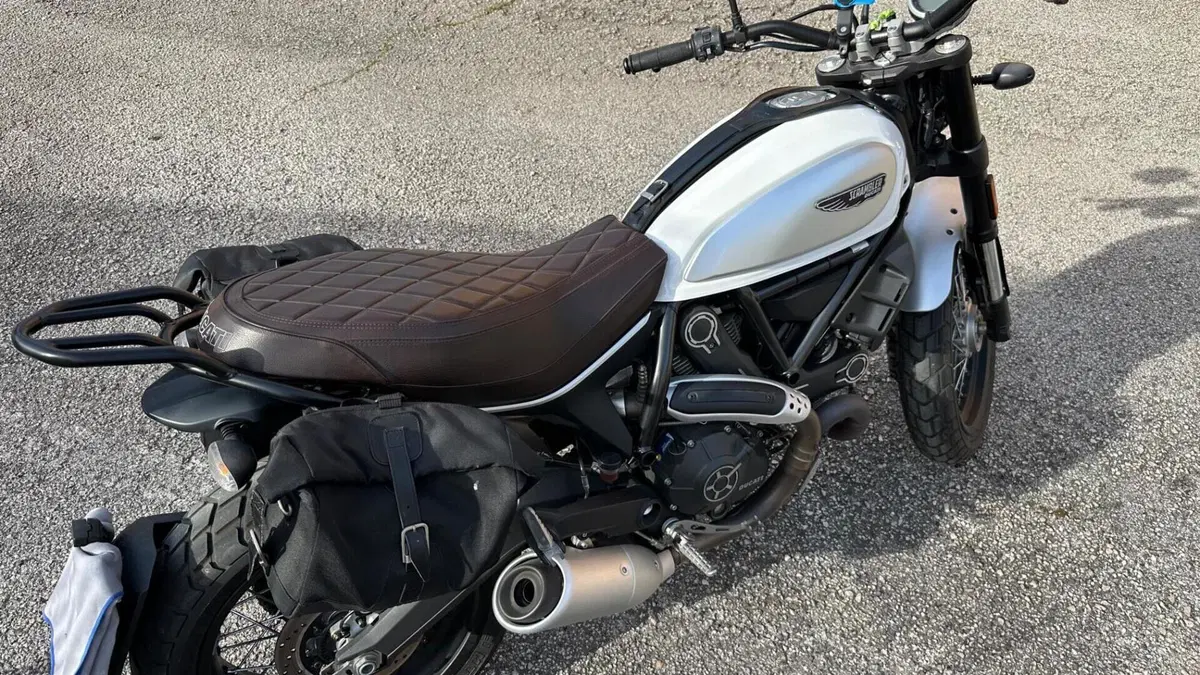 Ducati Scrambler 800 Classic (2017 - 18)  (8)