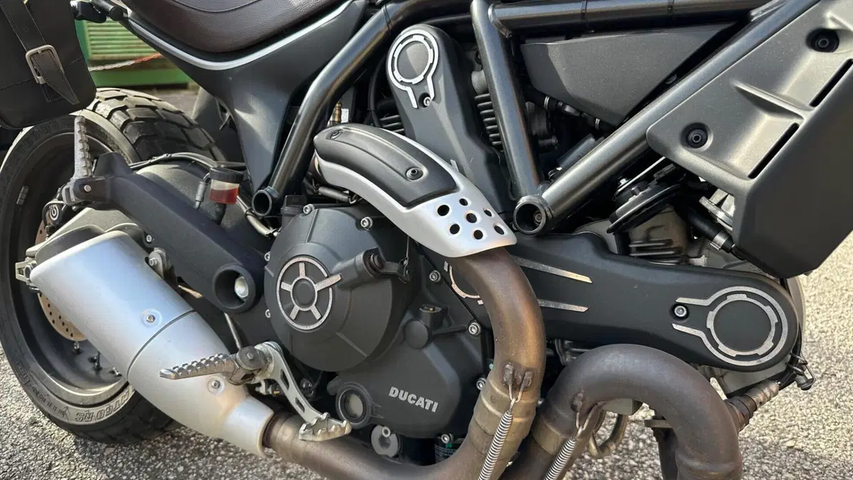 Ducati Scrambler 800 Classic (2017 - 18)  (11)