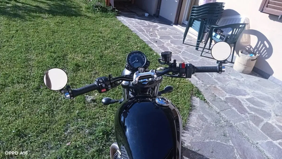 Triumph Speed Twin 900 Stealth Edition (2024)  (6)
