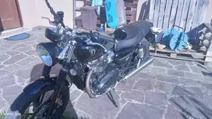 Triumph Speed Twin 900 Stealth Edition (2024)  (8)