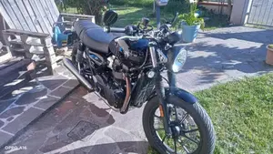 Triumph Speed Twin 900 Stealth Edition (2024)  (9)