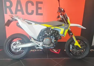 Husqvarna 701 Supermoto (2022) - Annuncio 9966848