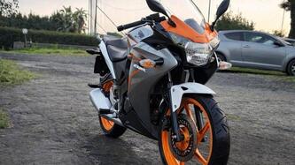 Honda CBR 125 R (2007 - 17) usata