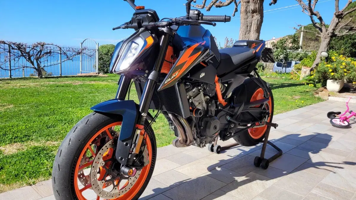 KTM 890 Duke R (2022 - 23)  (3)