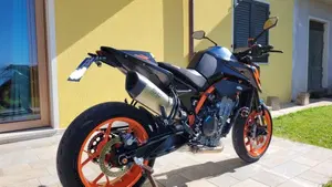 KTM 890 Duke R (2022 - 23)  (4)