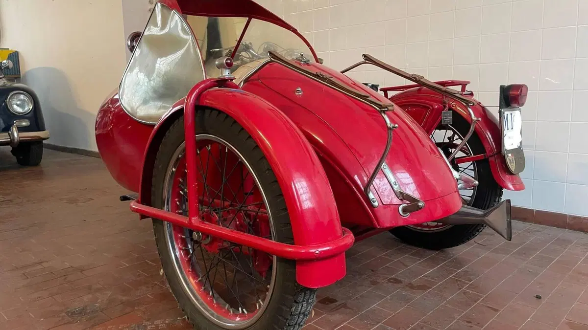 Moto Guzzi   (3)