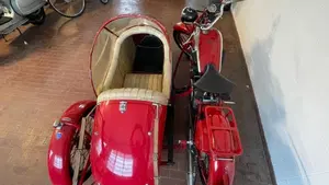 Moto Guzzi   (9)