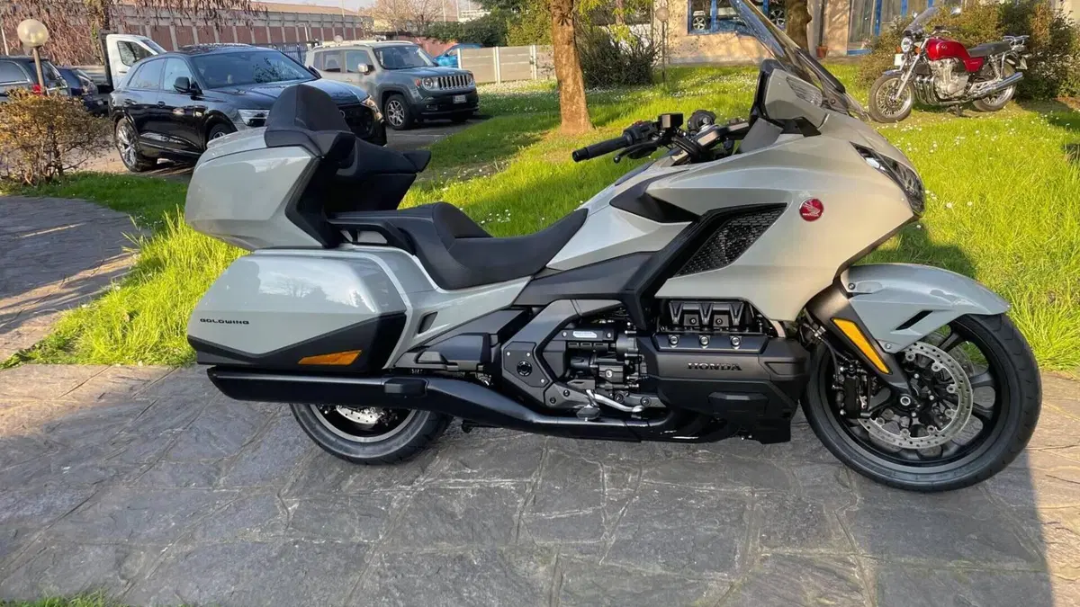 Honda GL 1800 Gold Wing Tour (2025 - 26)  (3)