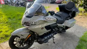 Honda GL 1800 Gold Wing Tour (2025 - 26)  (6)