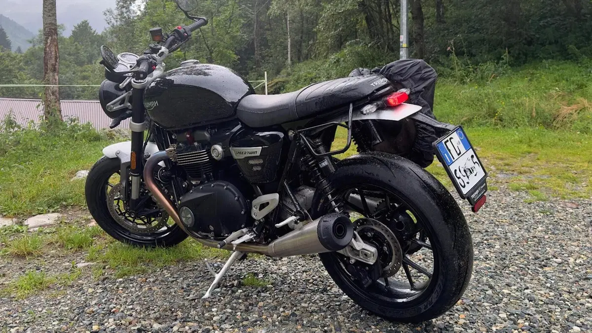Triumph Speed Twin 1200 (2021 - 24)  (2)