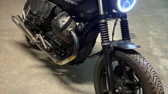 Moto Guzzi V7 II Stone (2015 - 17) usata