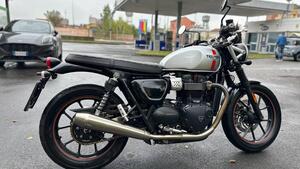Triumph Street Twin 900 (2016) 