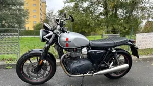 Triumph Street Twin 900 (2016)  (5)