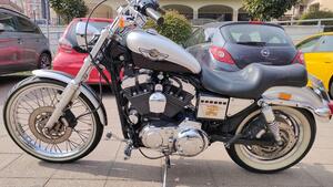 Harley-Davidson 1200 Custom (2001 - 03) - XL 1200C 