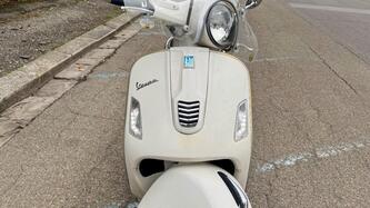 Vespa GTS 300 ABS (2014 - 16) usata