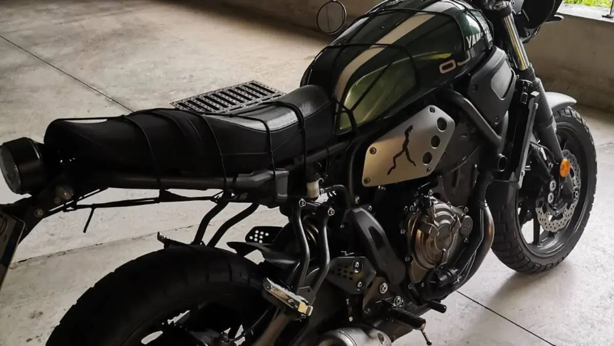 Yamaha XSR 700 ABS (2016 - 20)  (4)