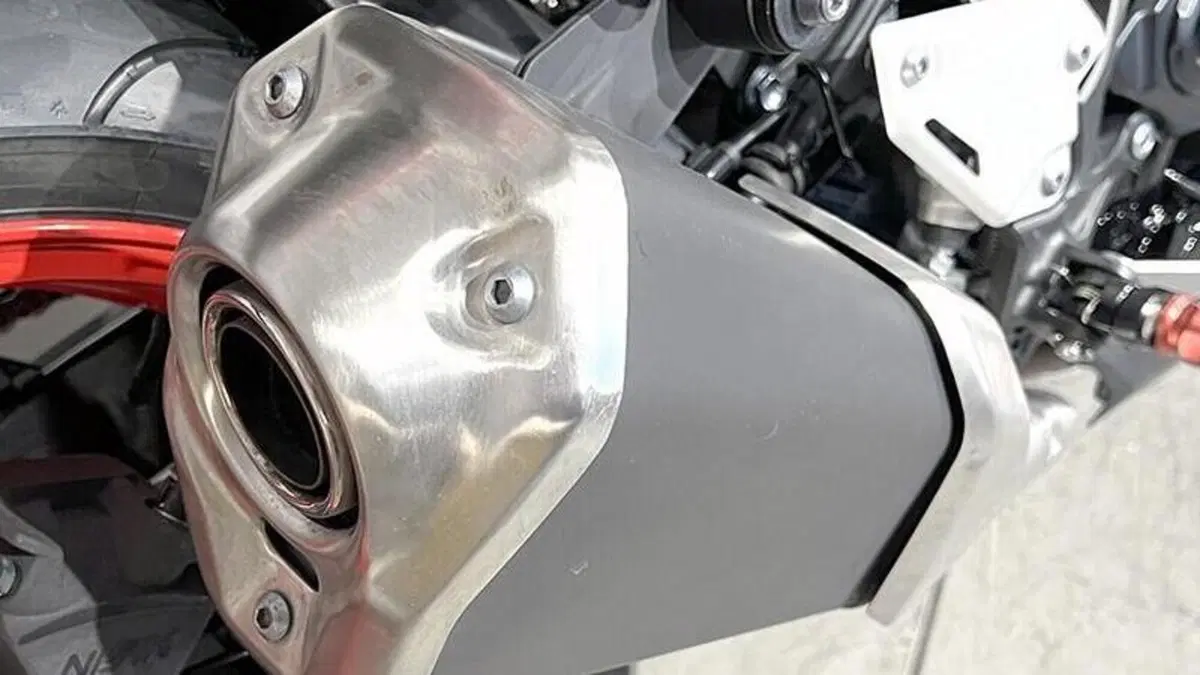 Kawasaki Z 900 50th Anniversary (2022 - 23)  (3)