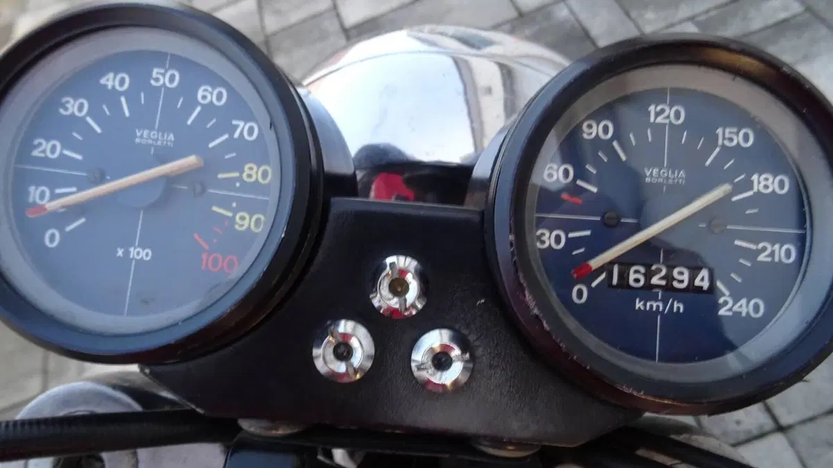 Benelli   (16)