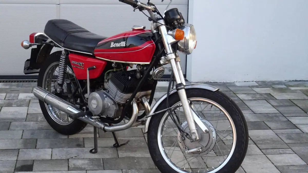 Benelli   (20)