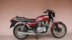 Suzuki GS 650 G (1980 - 86)  (2)