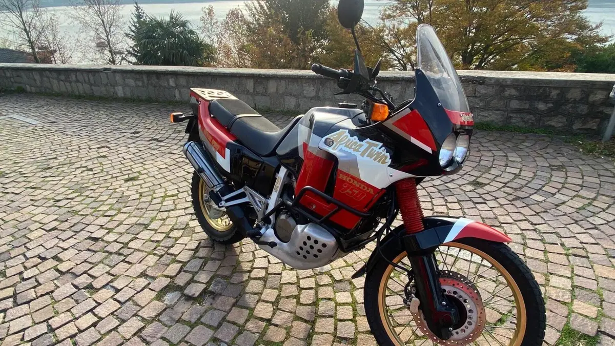 Honda Africa Twin XRV 750 (1992)  (3)