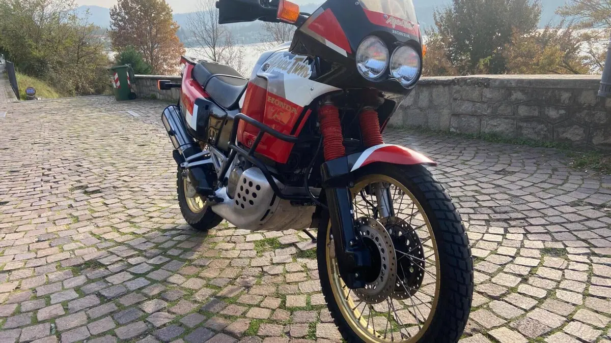 Honda Africa Twin XRV 750 (1992)  (5)