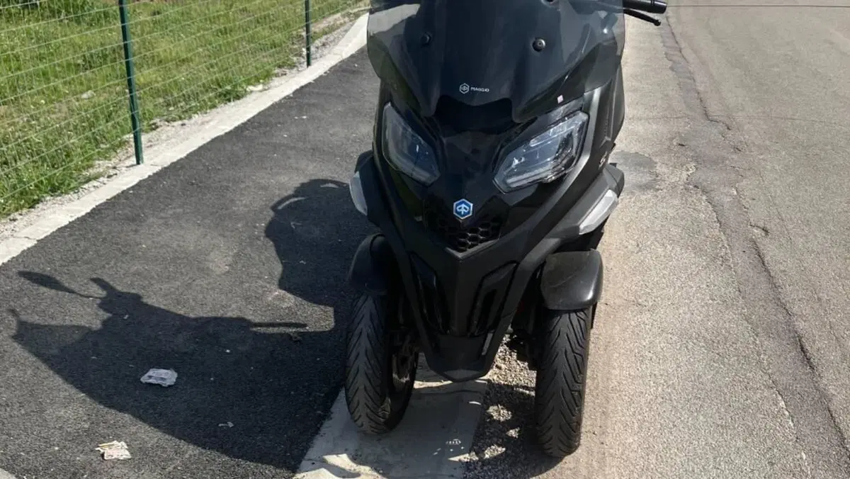 Piaggio MP3 400 ABS Hpe (2023 - 25)  (3)