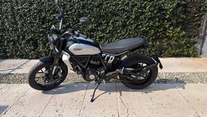 Ducati Scrambler 800 Icon (2023 - 24) 