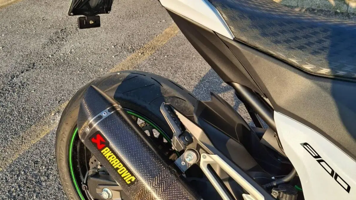 Kawasaki Z 800 ABS (2012 - 16)  (8)