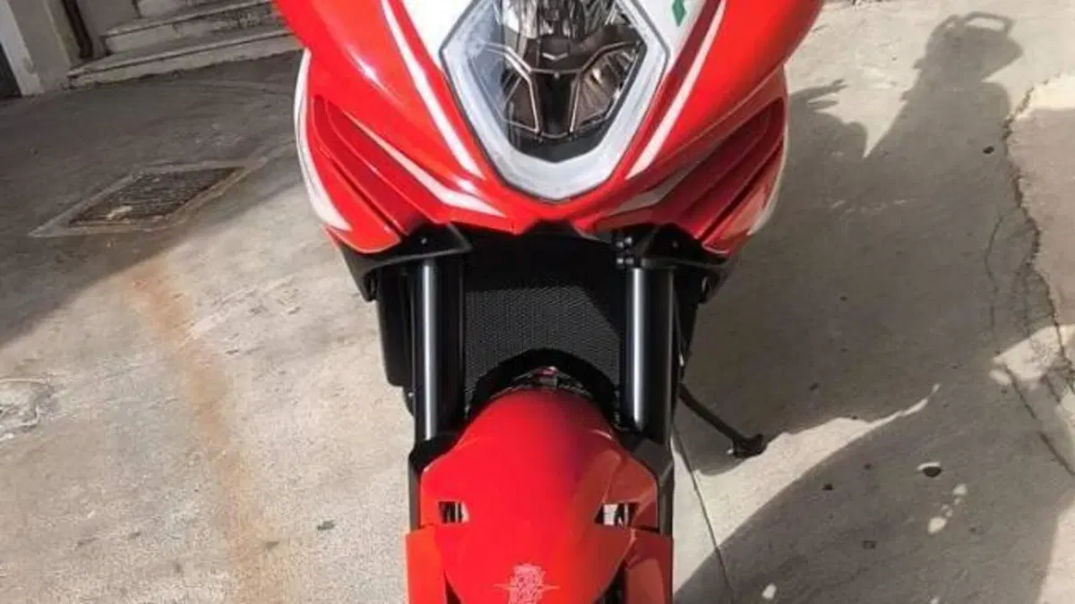 MV Agusta Turismo Veloce 800 RC SCS (2022 - 26)  (4)