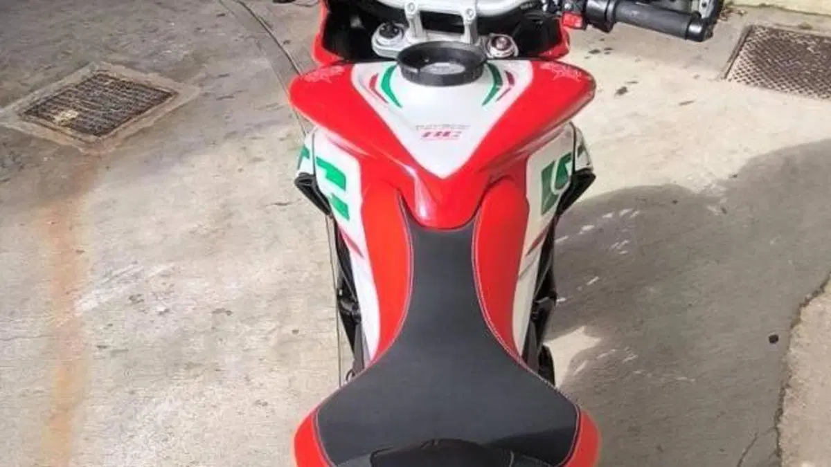 MV Agusta Turismo Veloce 800 RC SCS (2022 - 26)  (6)