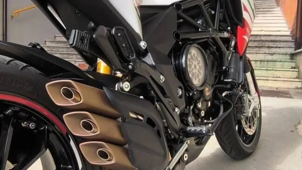 MV Agusta Turismo Veloce 800 RC SCS (2022 - 26)  (7)