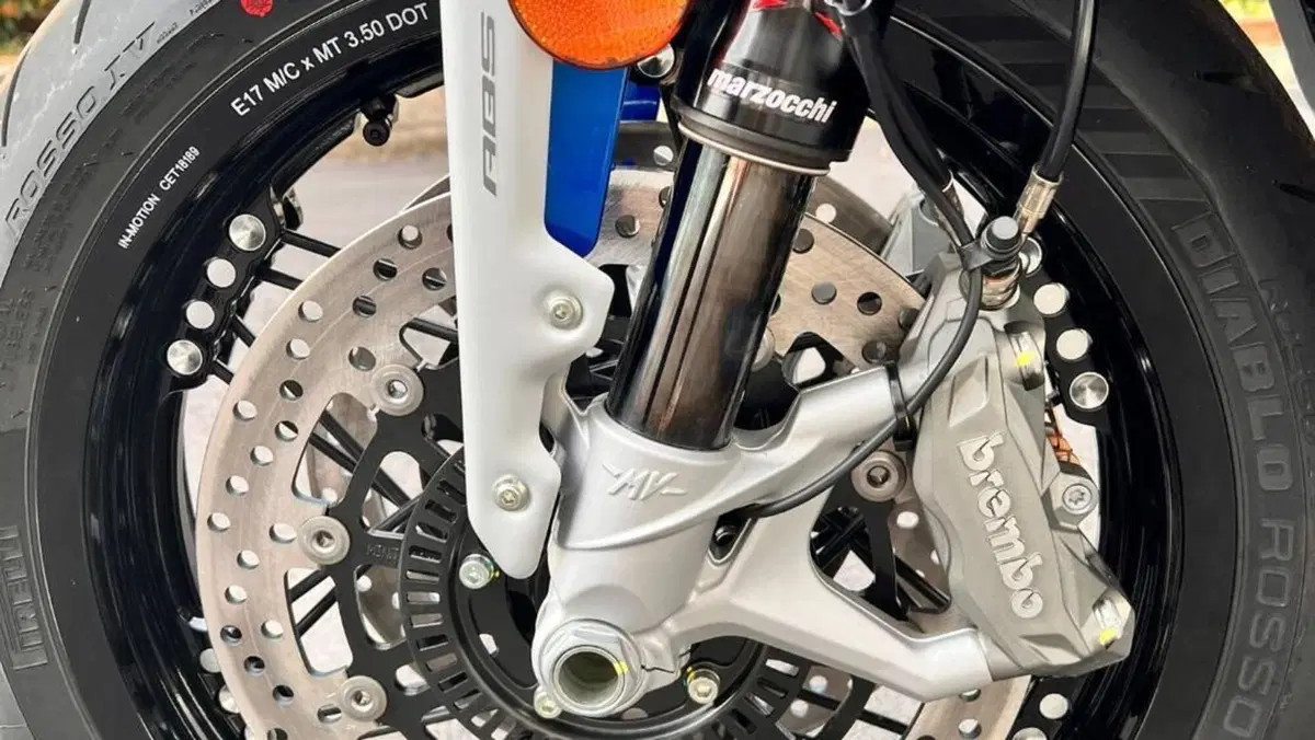 MV Agusta Dragster 800 RR SCS America (2023 - 25)  (5)