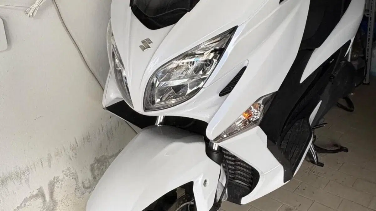 Suzuki Burgman AN 400 (2017 - 20)  (2)
