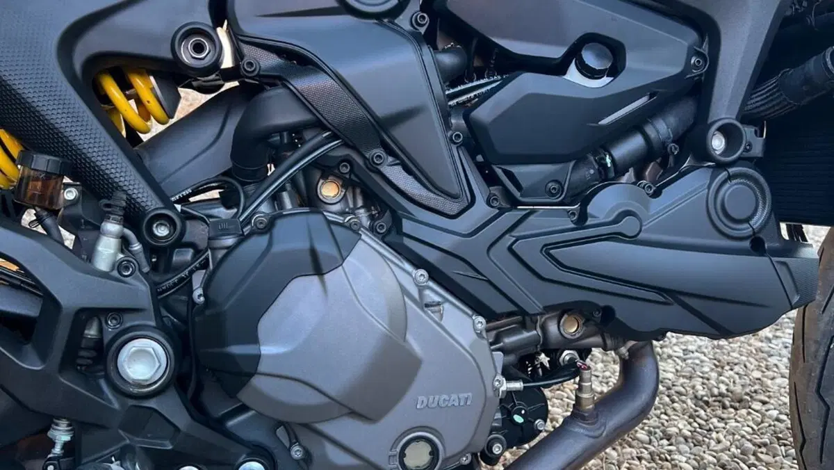 Ducati Monster 937 (2021 - 25)  (8)