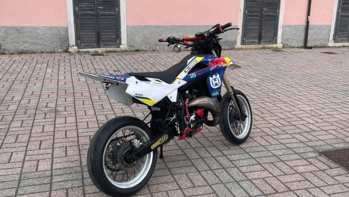 Husqvarna SM 125 (2009) 