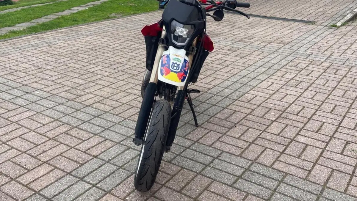 Husqvarna SM 125 (2009)  (4)