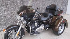 Harley-Davidson 107 Tri Glide Ultra Classic (2014 - 15) - FLHTCUTG 