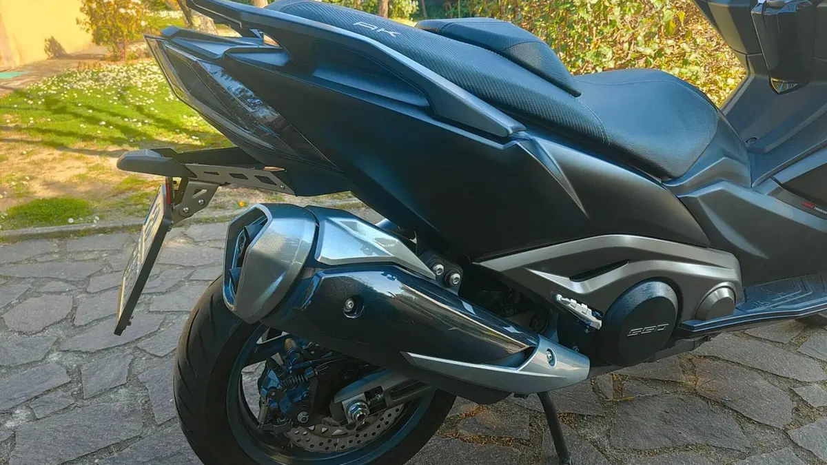 Kymco AK 550 ETS (2021 - 26)  (4)