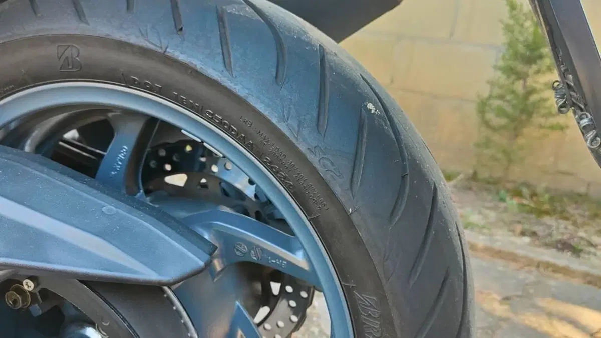 Kymco AK 550 ETS (2021 - 26)  (5)