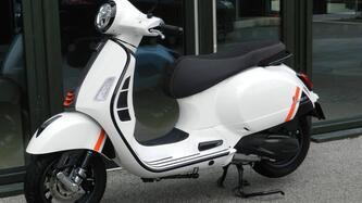 Vespa GTS 300 Super Sport (2023 - 24) usata