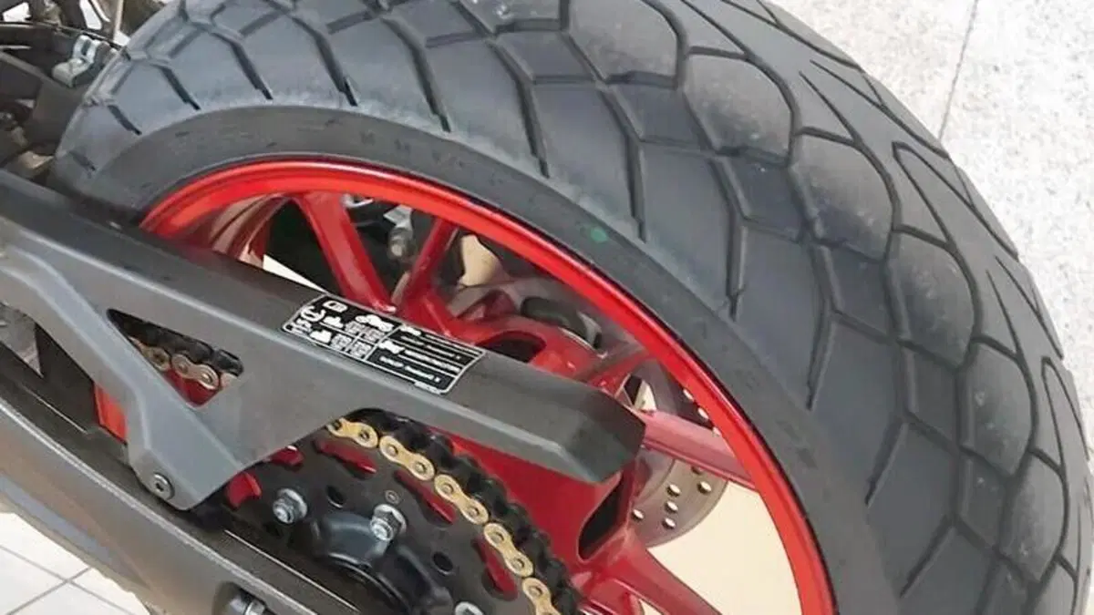 Suzuki GSX-8R (2024 - 26)  (2)
