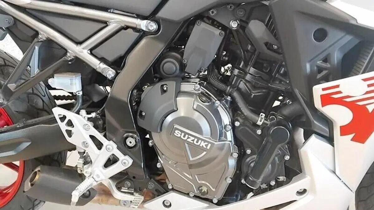 Suzuki GSX-8R (2024 - 26)  (3)